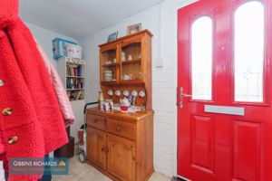 Entrance Hall- click for photo gallery